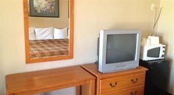 Deluxe Inn Лотон Экстерьер фото